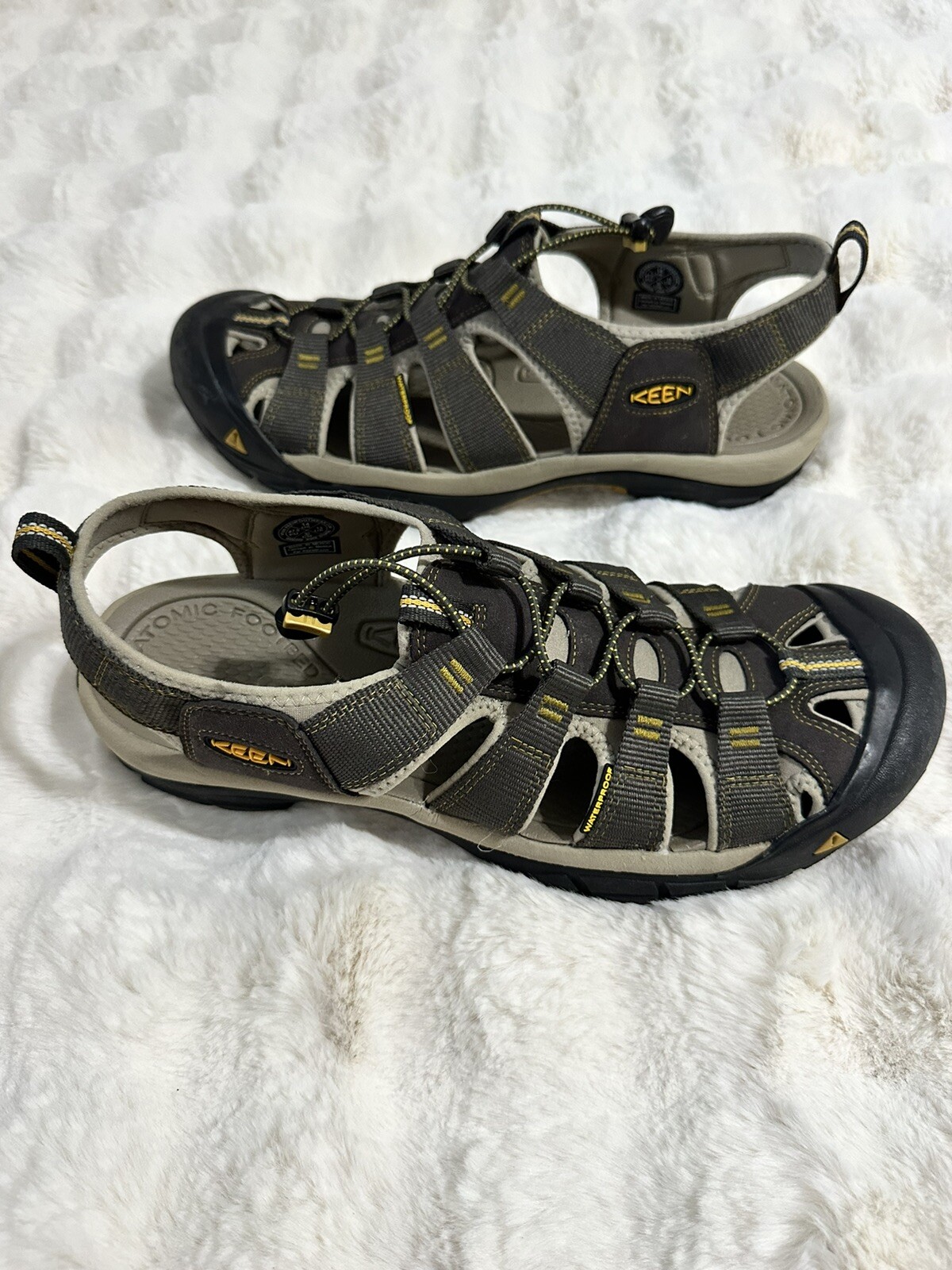 Sandalo KEEN Newport H2 da uomo 13 verde bungee pizzo impermeabile escursionismo trekking 1008399