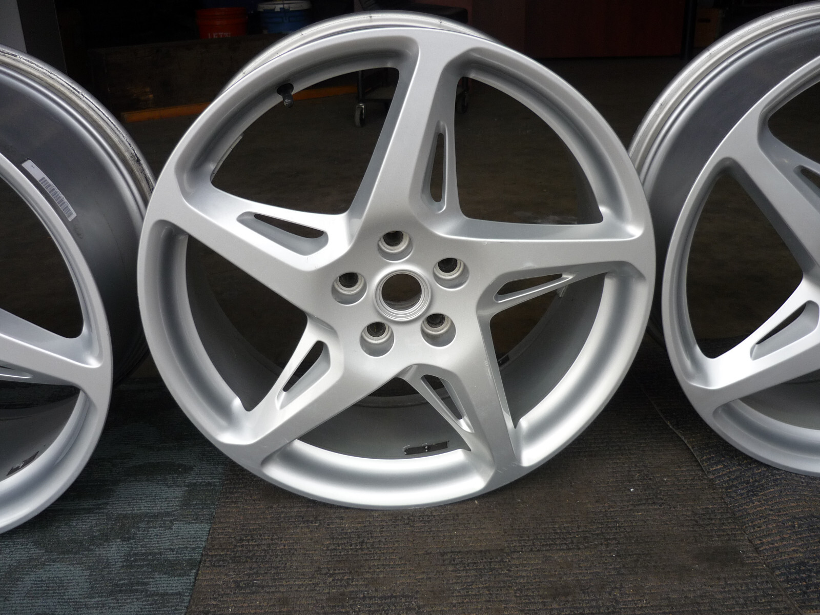 Ferrari 458 Italia, Spider - Front & Rear Wheel Set 20 Inch   P/N 282333-282332