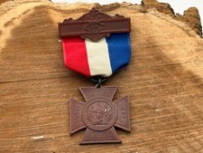 Insignia y cinta medalla cuerpo relieve mujer vintage--1380,25