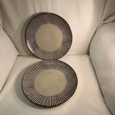 Over And Back Stoneware Dinner Plates Beige Brown Lined Pattern Set 2
