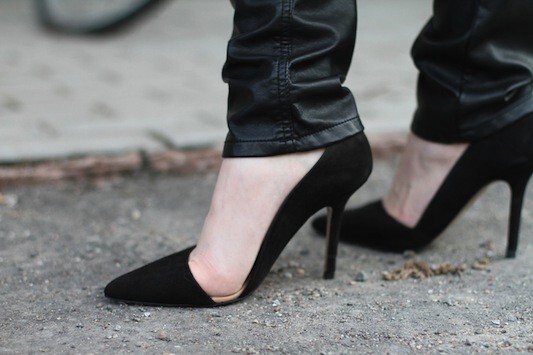 ZARA ASYMMETRIC BLACK LEATHER COURT HEELS BLOGGERS SOLD OUT HELMUT