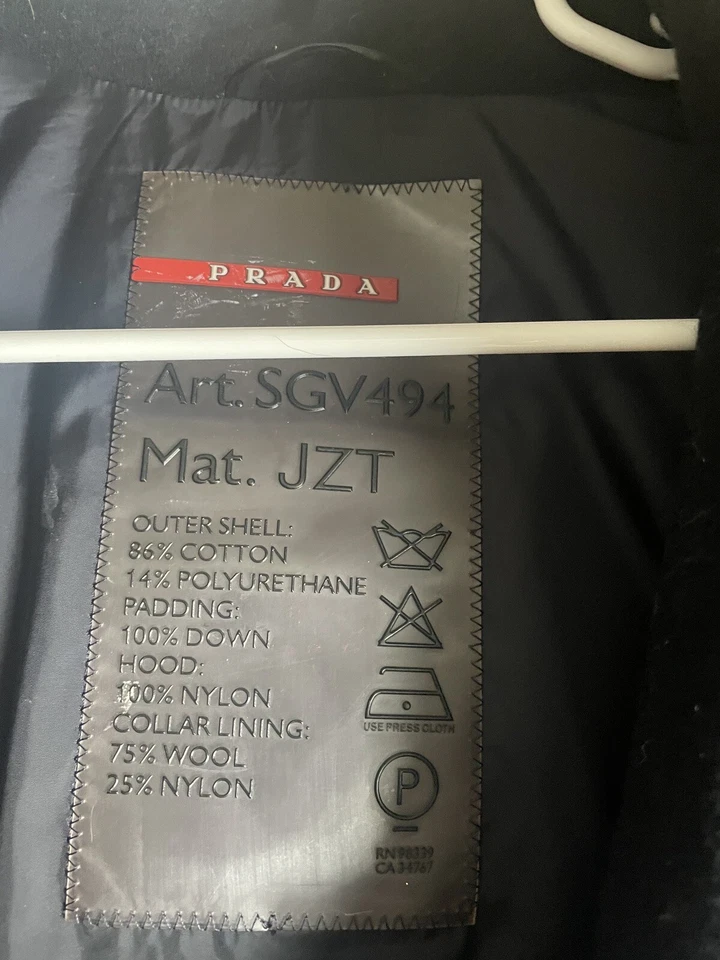 Prada Puffer Men’s Vest  - Image 2 of 4