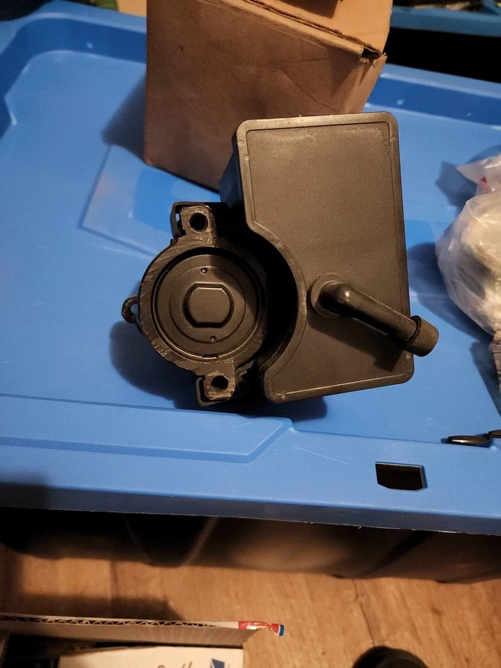 Nuevo de Lote Antiguo Oldsmobile 1986-88 Cutlass 86-91 Olds 98 D88 con bomba de dirección asistida de 3,8 L GM Foto 4 de 4