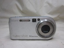 as-is parts / repair digital camera SONY DSC-P200 Cyber-shot 7.2 megapixels