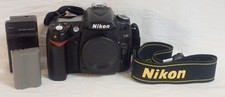 NIKON D90 DIGITAL SLR CAMERA BODY DX 12.3MP w/ NECKSTRAP BATTERY  CHARGER