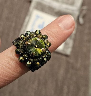 Modeschmuck - Bijoux elastischer Ring - Handarbeit - Glücksstein