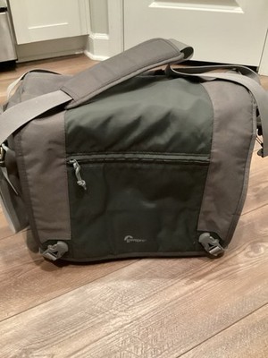 LowePro Nova Sport 35L AW Gray Camera  Bag  with bag cover. EUC