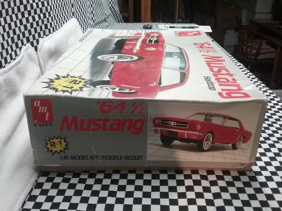 Mustang 1964 1/2 cupé 1/16 raro Foto 2 de 4