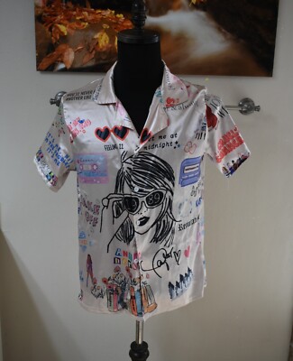 Taylor Swift Pajama T-shirt top Size Small / medium  Swiftie Albums Eras Concert