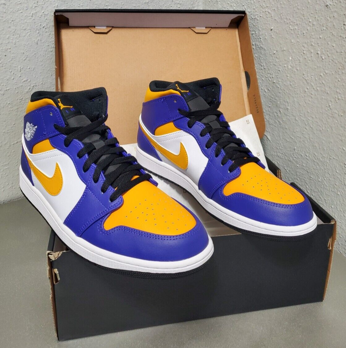 Air Jordan 1 Mid Dark Concord/Taxi-White-Black DQ8426-517 MENS