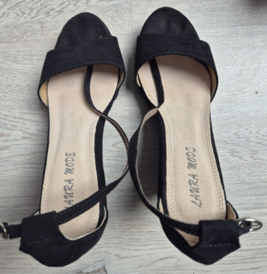   Laura Mode Sandalen Gr. 39 Schwarz   nur 1x getragen | elegant & top Zustand