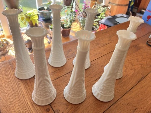LOT OF 7 VINTAGE 9" ANCHOR HOCKING MILK GLASS STARS N BARS FLOWER BUD VASE