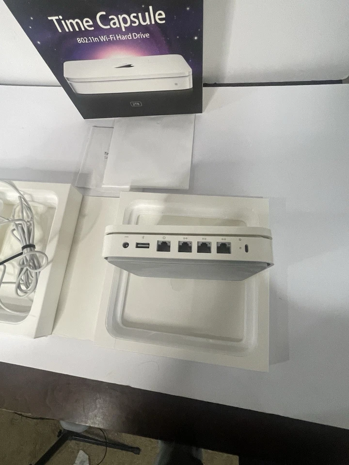 Apple A1409 4th Generation 2TB Time Capsule w/ Cable and Original Box Tested - Image 4 of 4
