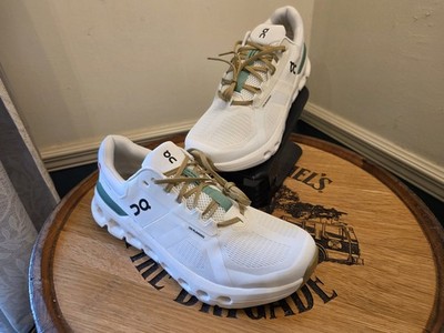 NEW On Cloudrunner Running Shoe, Men s 13.0 
