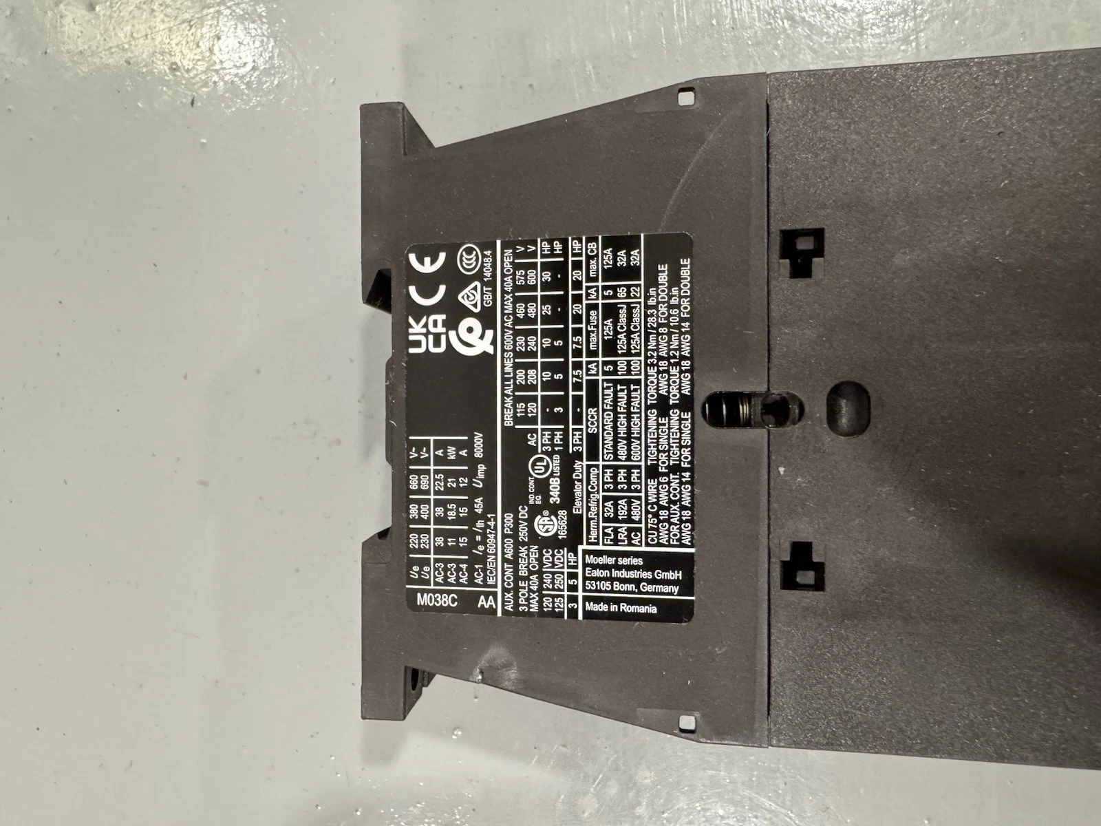 Eaton DILM38-01 (RDC24) 24-27 VDC Brand New In Box 4