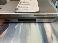 JVC HR-XVC33U DVD/VCR Combo Player Recorder with manual Tested works -no Remote