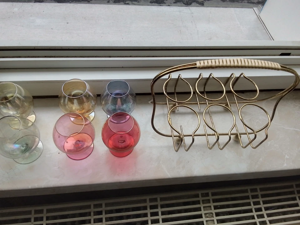 6 alte Schnapsgläser Cognacgläser im Ständer - Bild 4 von 4