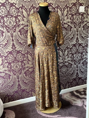 Cape Cornwall Blue Gold Paisley Silk Sari Wrap Dress One Size Hippy Bohemian - Image 1 of 4