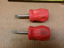 Snap On Usa 2-piece Hard Handle Red Stubby Screwdriver Set