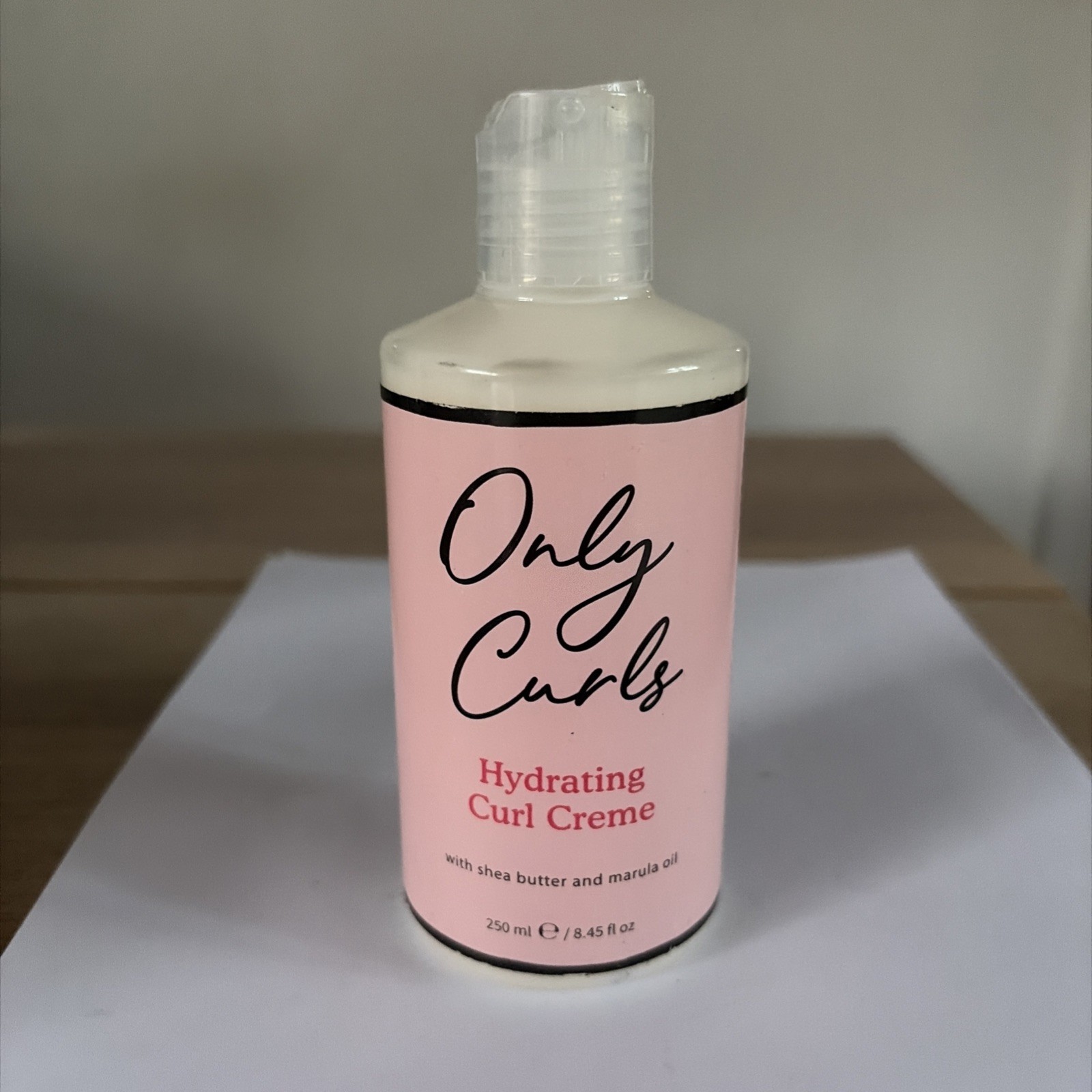 only curls hydrating curl creme 250ml With Shea Butter & Marula Oil- NEW