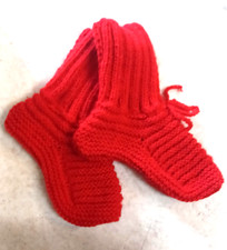 BABBUCCE, SCARPETTE  DI COLORE ROSSE ARTIGIANALI  FATTE A MANO CON FERRI