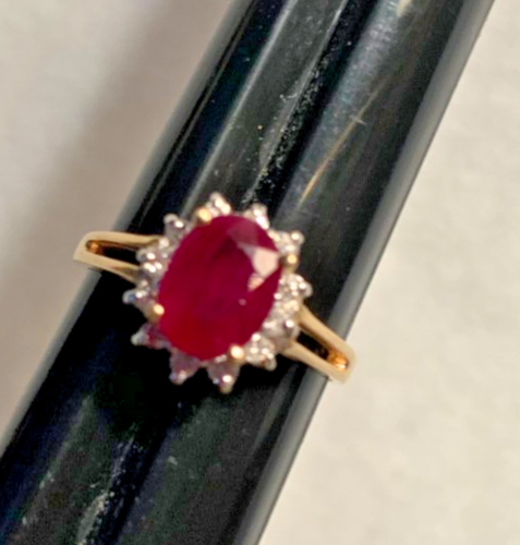 VINTAGE 14 KT. PIDGEON BLOOD RED RUBY & DIAMOND HALO RING-EVI6 - Picture 3 of 16