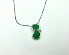 Beautiful Kawaii Cute Cat Pendant Necklace - Silver Tone Metal Green Stones