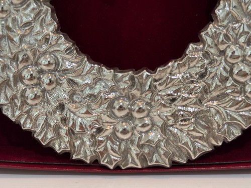 Vintage 1982 Gorham EP YC1710 Silver Christmas Wreath Ornament Italy with Box - Picture 2 of 6