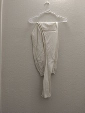 Pakistani Clothing : Burqa, Sari, Taqiyah, Salwar Kameez, Purdah, Kurta, Ajrak,  