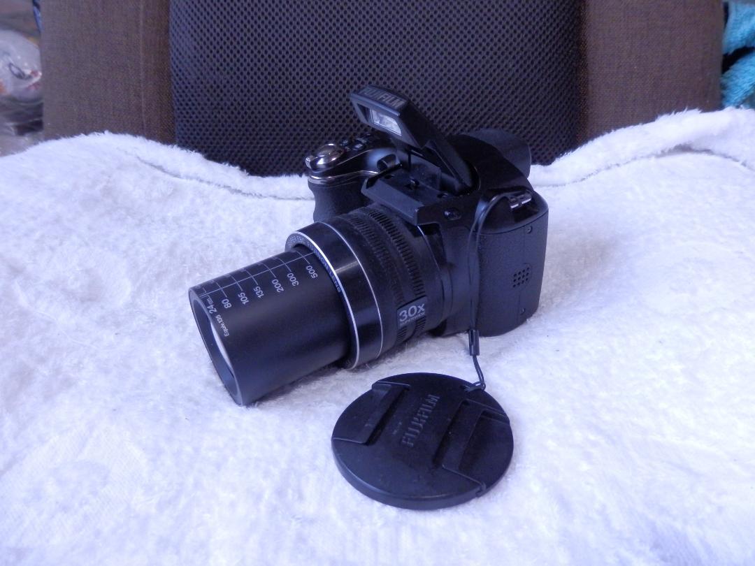 Working product Super telephoto 720mm 200x zoom FinePix Working product Super telephoto 720mm 200x zoom FinePix