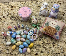 Vtg Easter Miniature Eggs, Birds and Bunny Ornament Egg Holders Decoration Lot