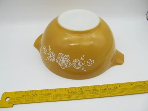 Pyrex Glass Cinderella Mixing Bowl Butterfly Gold 442 1 1/2 Quart 1960s       GJ