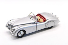 Franklin Danbury Mint 1:24 Scale 1952 Jaguar Silver XK120 Model Car