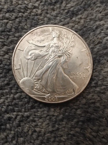 2001 1 oz Silver American Eagle (Brilliant Uncirculated)