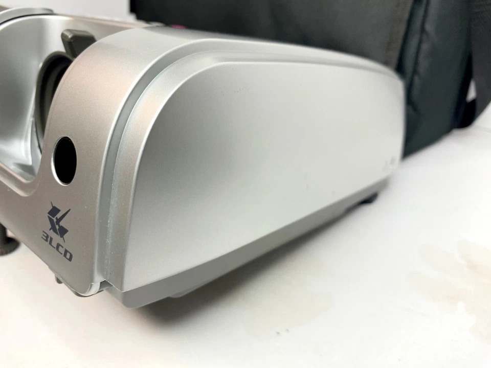 Epson PowerLite S4 EMP-S4 800X600 LCD Video Projector W/Remote - Image 3 of 4