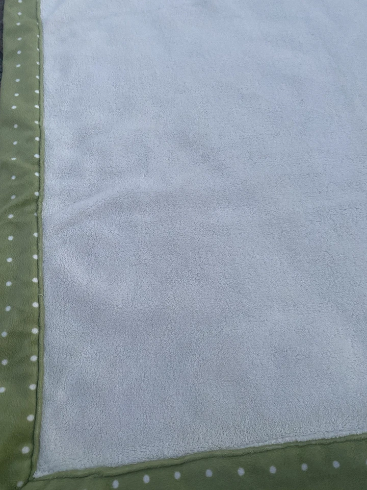 Manta Bebé Winnie The Pooh Clásica Crema Disney Lunares Verdes Abeja Miel Foto 4 de 4