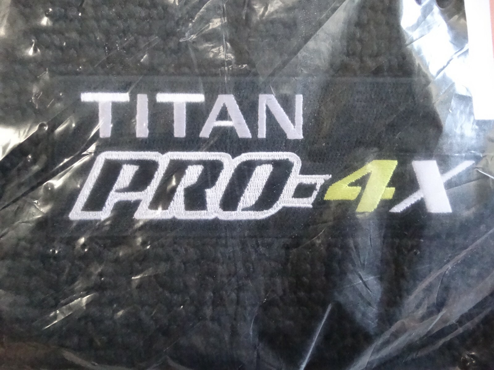 20092015 Nissan Titan KING CAB PRO4X Carpet Floor Mat Set 4 pcs BLACK eBay