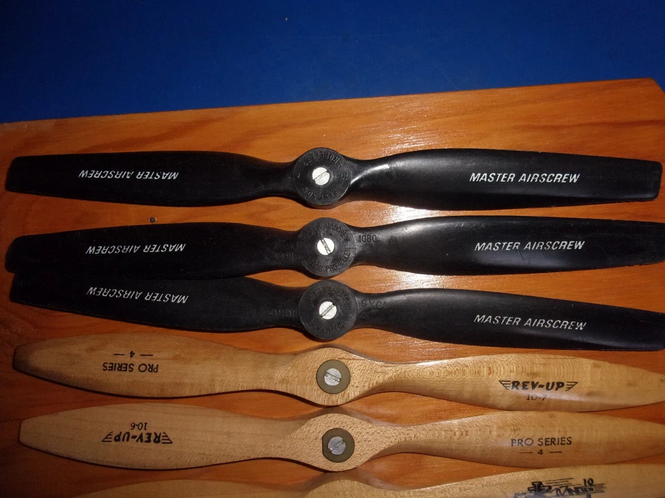 Master Airscrew Lot of 7 Propellers + Board & Wrenches 10x6 10x7 10x8 10x10 B-11 - Image 2 of 4