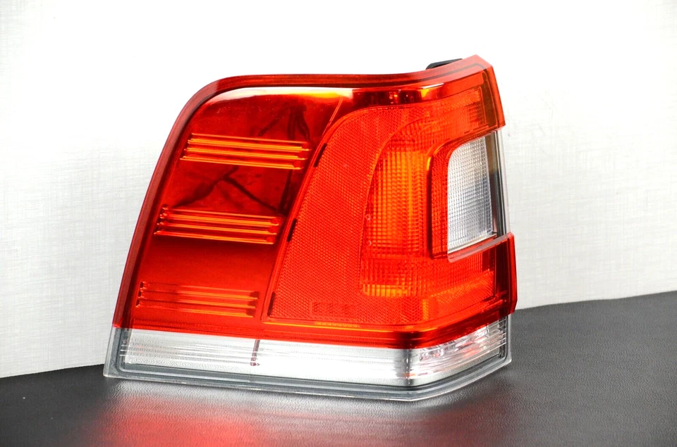 ¡Perfecto! ¡Genuino! Lincoln Navigator 2015-2017 LED luz trasera exterior izquierda izquierda OEM Foto 4 de 4