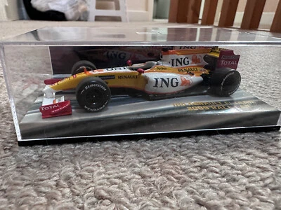Minichamps ING Renault F1 Team 2009 Race Car 1/43