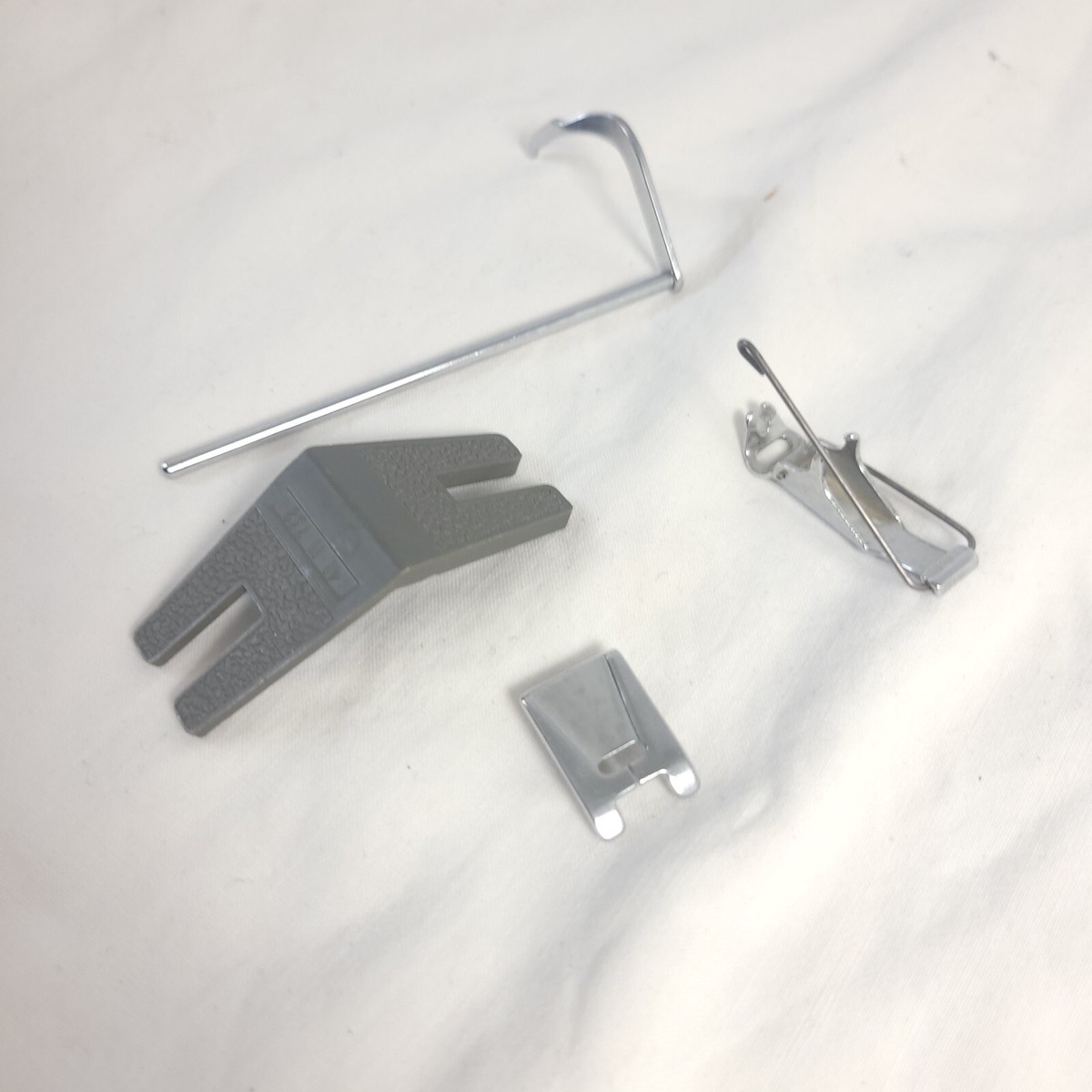 Vintage Husqvarna Viking 6020 Sewing Machine With Accessories for