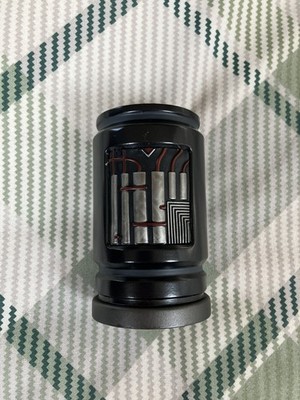 Star Wars Galaxy Edge Savi s Workshop Power & Control V2 Lichtschwert Metallhülle