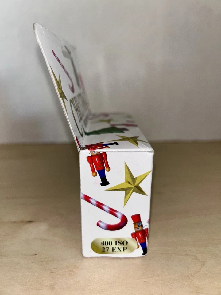 NOS Disposable 35MM ISO 400 Camera Christmas 27 Exposure EXP 2000 - Image 3 of 4