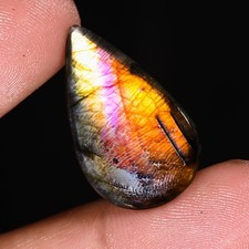 Tempting Natural Labradorite Pear Shape Cabochon, 13.75 CRT 28X18X4 MM U-39