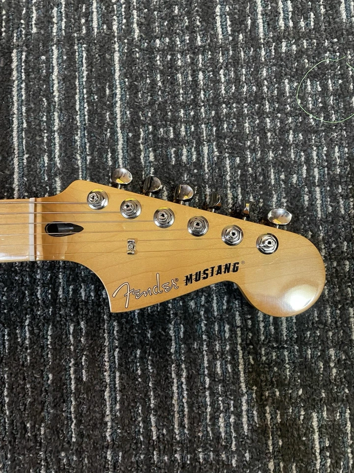 Fender Player II Mustang Electric Guitar w Case/Strap/Wall Mount/Boveda Yellow - Image 4 of 4