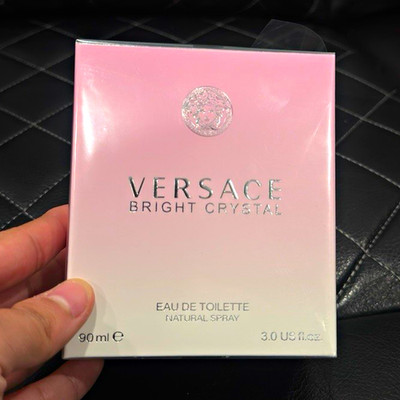 Versace Bright Crystal Eau de Toilette Spray, Regular Size 90 ml / 3.0 fl oz