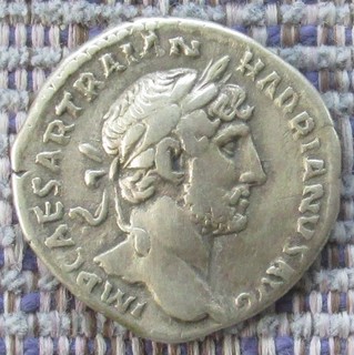 Denario romano in argento ADRIANO