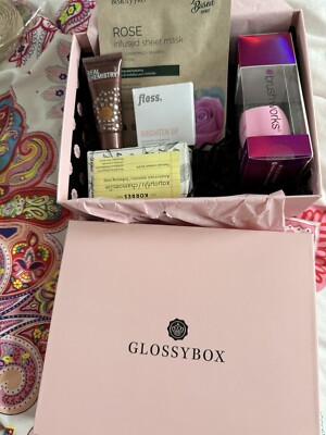 Glossy Box Brandneu Perfektes Geschenk