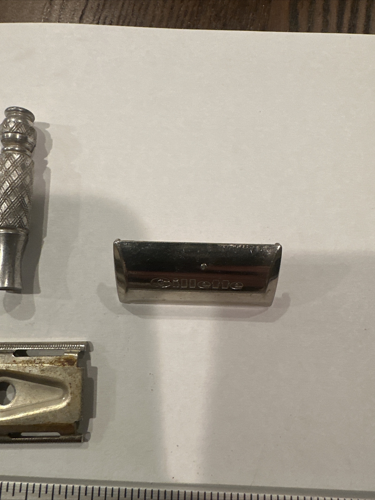 Vintage 1970 Gillette TECH Diamond Knurl  DE Safety Razor P2 Rare A