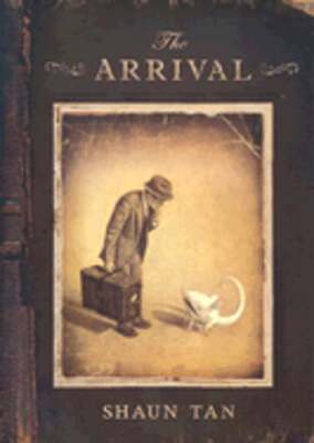 The Arrival by Shaun Tan: Used